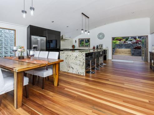 87 Oaktree Avenue, Browns Bay