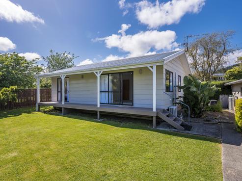 12B Marere Avenue, Paraparaumu