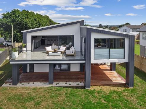 2 Torkar Road, Clarks Beach