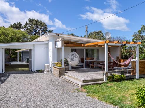 67 Whangaimoana Beach Road, Pirinoa