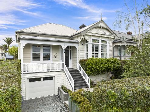 25 Mountain View Road, Morningside
