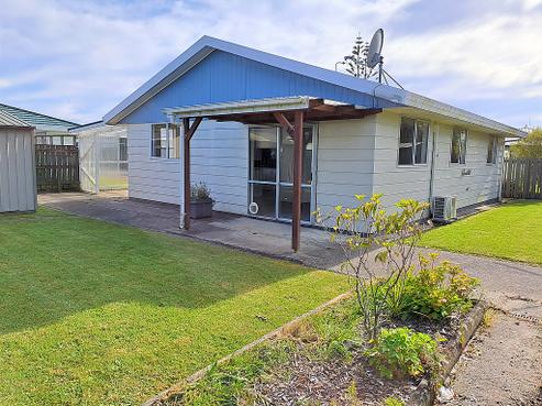 54 Henley Street, Westport