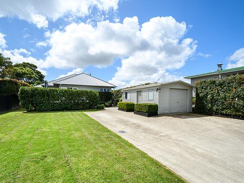 17 Edward Street, Riverhead