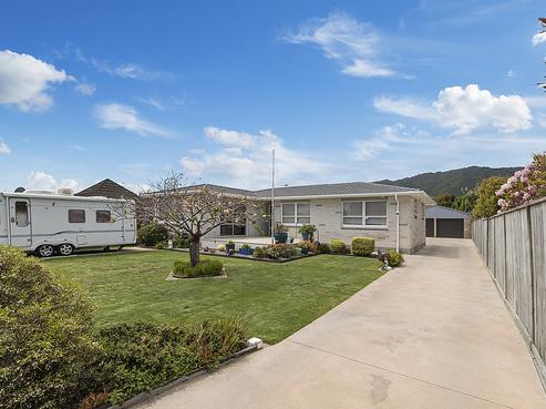 11 Oriwa Street, Waikanae