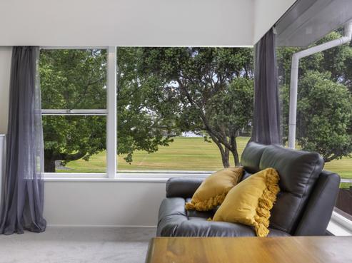8A Heather Place, Sunnynook