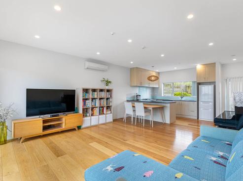 1/147 Albany Highway, Unsworth Heights
