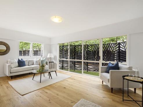 2/16 Rangitoto Terrace, Milford