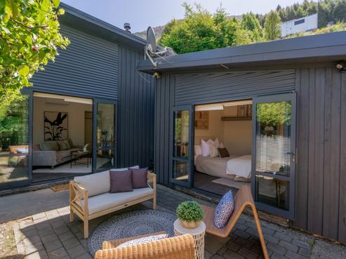 5A O'learys Paddock, Fernhill/Sunshine Bay