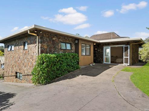 1/2 Corrella Road, Belmont