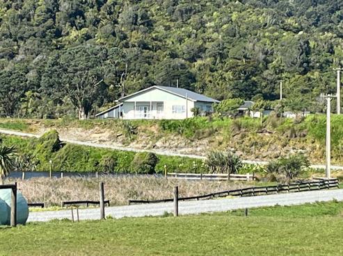 26 North Beach Road, Cobden