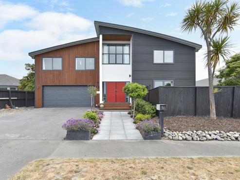 51 Eastwood Rise, Waimairi Beach