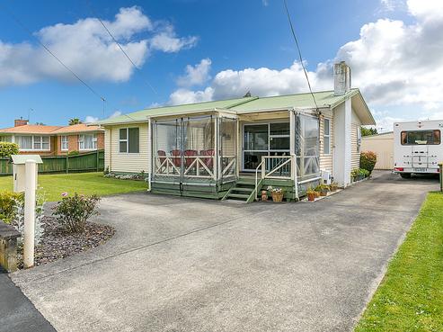 2 Macmurdo Avenue, Glenview