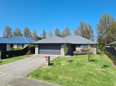 71 Golden Shore Place, Coromandel