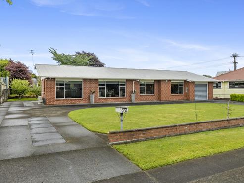 200 High Street, Eltham