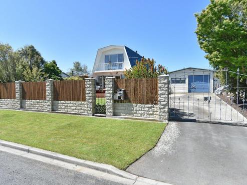 106 Dunns Avenue, The Pines Beach