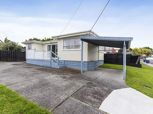 1 Marlene Avenue, Te Atatu South