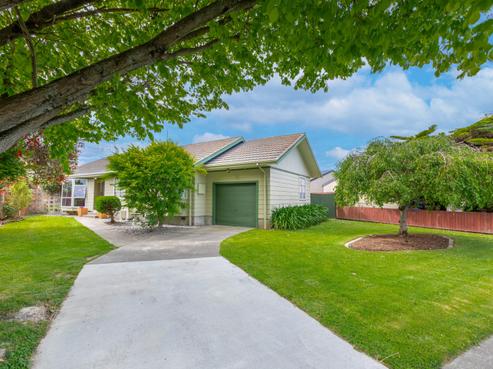 16 Argyll Crescent, Tamatea