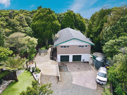 737 Scenic Drive, Henderson Valley