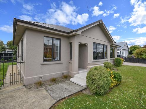 4 Springfield Road, Milton