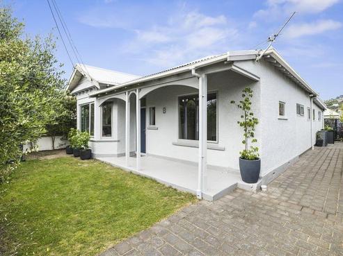 8 Waterloo Street, Saint Kilda