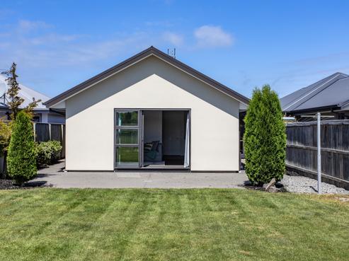 42 Helmore Street, Fernside