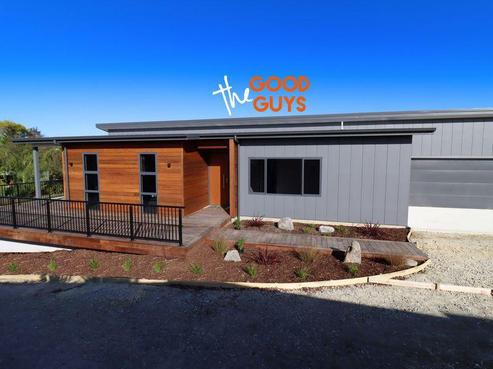 21 Grove Avenue, Weston
