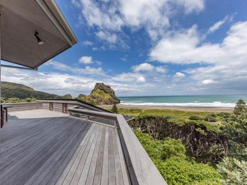 40 Garden Road, Piha