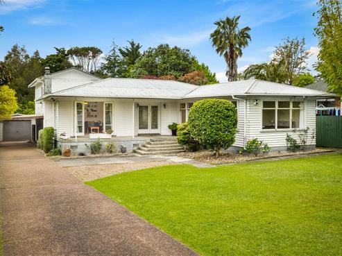 5 Kaurilands Road, Titirangi
