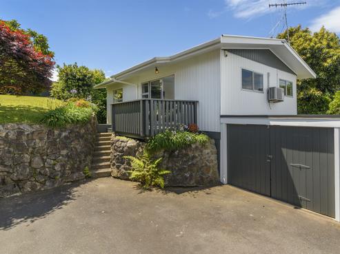 15 Glenfield Place, Brookfield