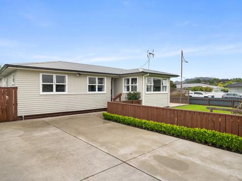 13A Sandleigh Drive, Athenree