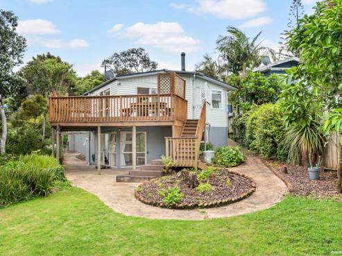 22 Hythe Terrace, Mairangi Bay