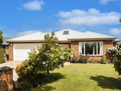 43 Beechwood Drive, Northwood