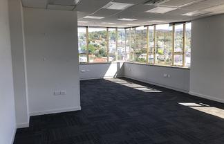 Office in the Heart of the City with Car Park