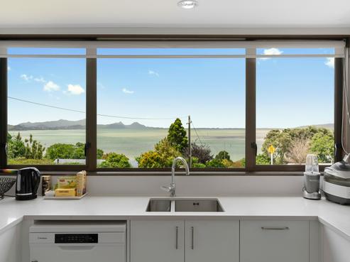 2/1 Domain Road, Onerahi