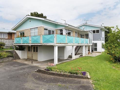 82 Flynn Road, Hillcrest