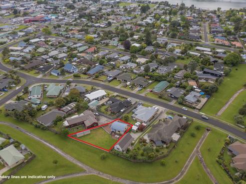 45 Cholmondeley Crescent, Whitianga
