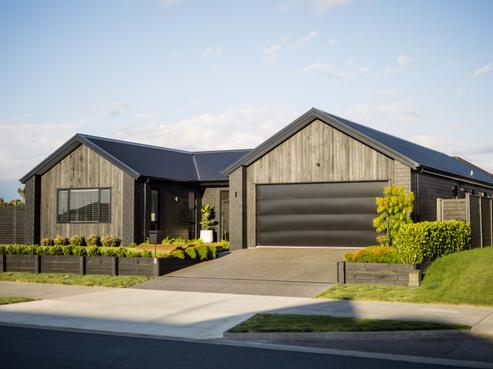 8 Bourke Drive, Cambridge