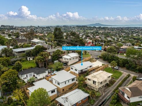 1/128 Sunset Road, Unsworth Heights