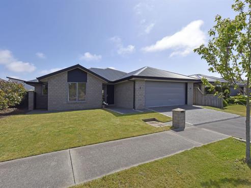 8 Hakatere Road, Pegasus