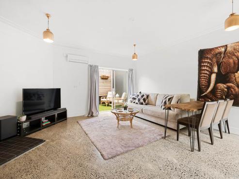 1/18 Marina Road, Torbay