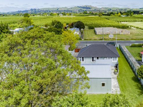 701 Norton Road, Akina