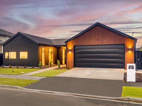 39 Grayshott Avenue, Casebrook