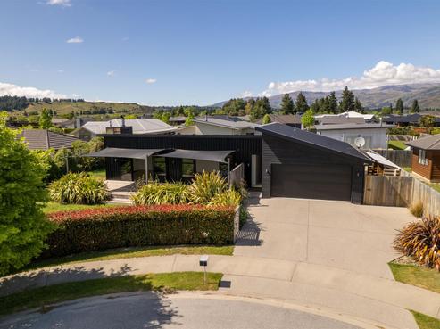 3 Hebe Court, Albert Town