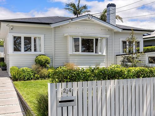 24 Riro Street, Point Chevalier