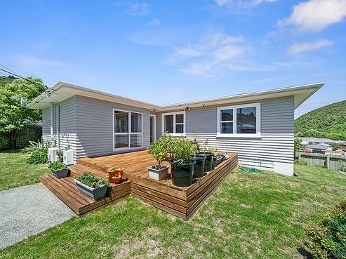 106 Wood Street, Wainuiomata