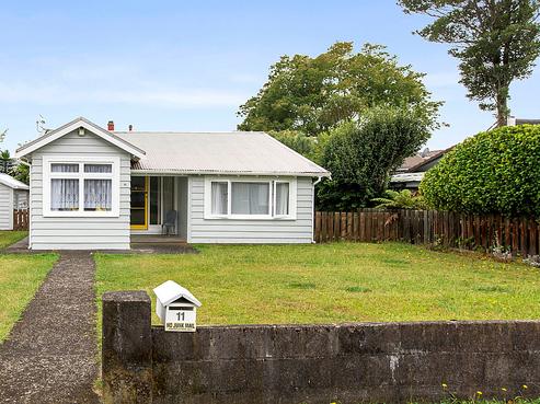 11 Devon Street, Glenholme