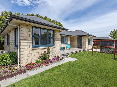 6 Ferndown Lane, Bromley