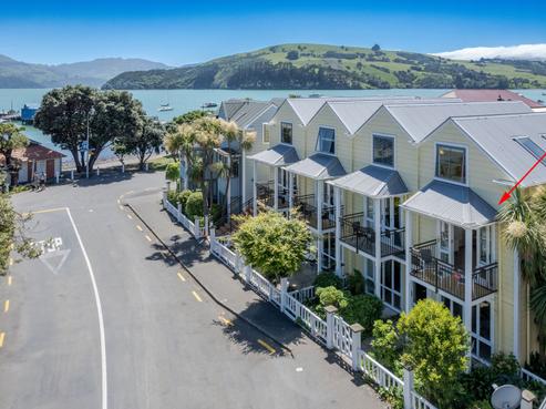 85O Beach Road, Akaroa