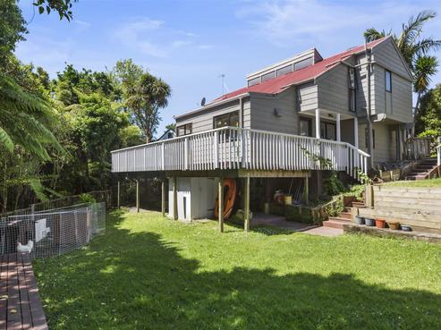 50 Robbies Road, Shelly Park