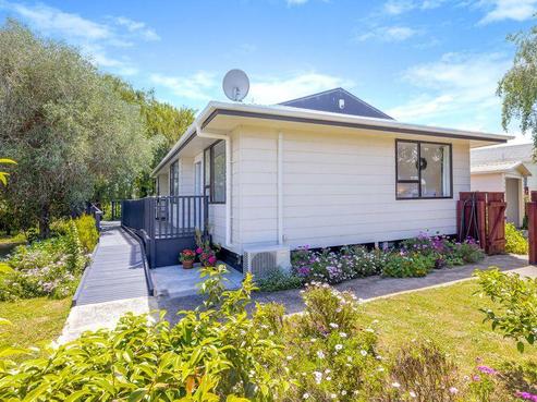 20 Linwood Drive, Paraparaumu